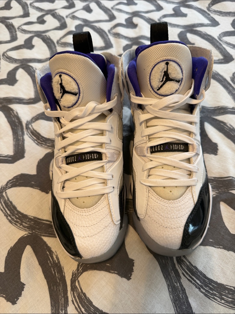 Jordan Kids Basketball Sneakers in White, Black & Purple